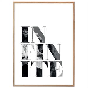 plakat med teksten infinite og to kvinder i sort/hvid