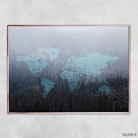 Plakat til hjemmet med verdenskort på billede af skov