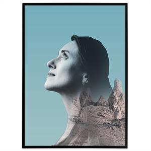 Plakat af drømmende kvinde med tyrkis baggrund