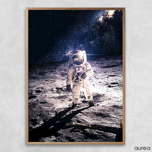 arrestordre Alvorlig Lege med Plakat med astronaut på Månen - Køb flot plakat online her 🌘